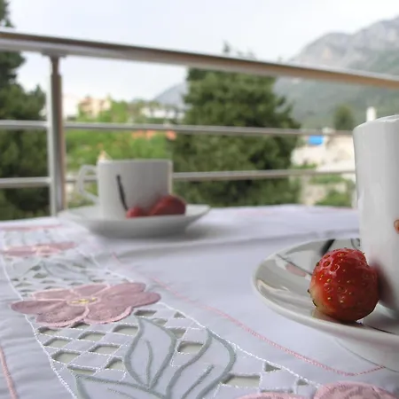 公寓 Gesamte In Mit Moebliertem Balkon 格拉达茨